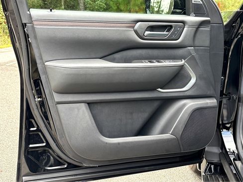 New 2026 Nissan Armada Platinum Reserve image 25