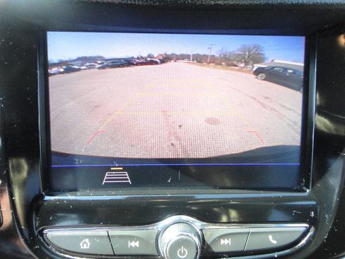 Used 2021 Chevrolet Trax LT w/ Driver Confidence Package AWD/4WD image 9