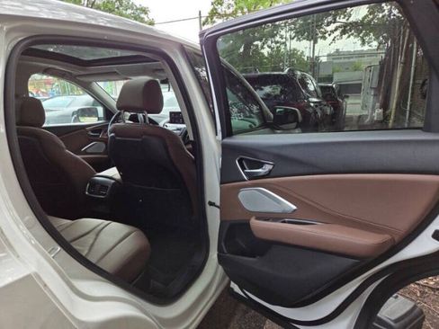 Used 2023 Acura RDX AWD w/ Technology Package image 10