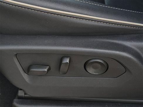 Certified 2025 Chevrolet Tahoe Premier image 39