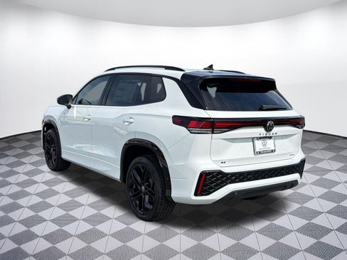 New 2026 Volkswagen Tiguan SE R-Line AWD/4WD image 3