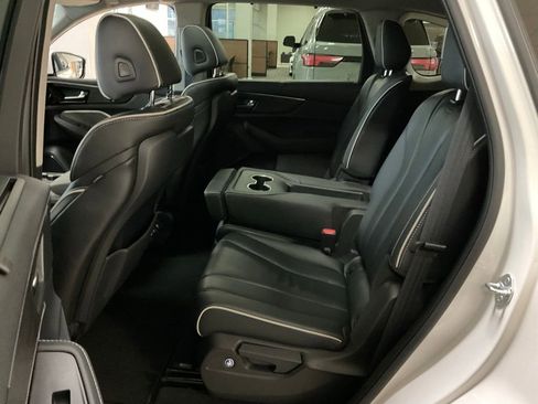 Certified 2023 Acura MDX SH-AWD w/ Advance Package image 25