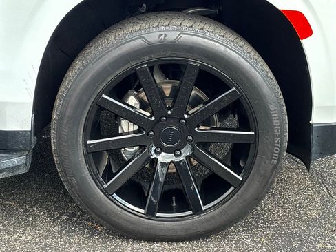 Used 2022 Chevrolet Tahoe RST w/ Sport Performance Package image 32