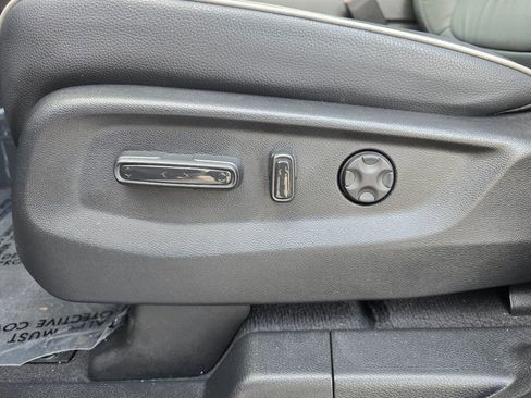 Used 2025 Honda Odyssey Touring image 14