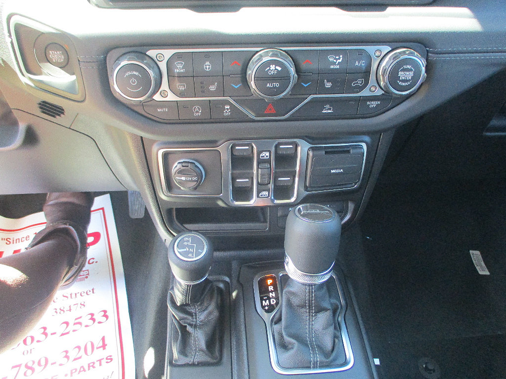 New 2026 Jeep Gladiator Sport AWD/4WD image 8