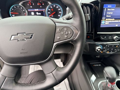 Used 2023 Chevrolet Traverse RS w/ LPO, Floor Liner Package image 25