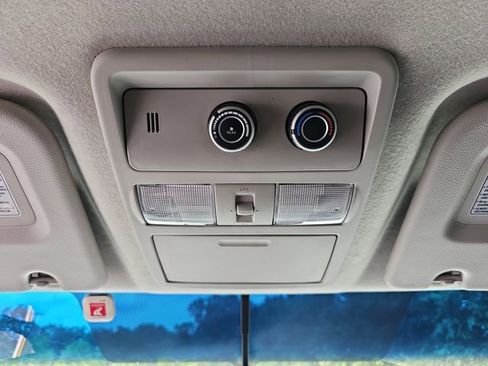 Used 2013 Nissan NV 3500 SL w/ Technology Pkg RWD image 24