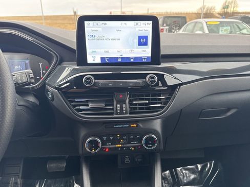Used 2025 Ford Escape ST-Line Select image 3