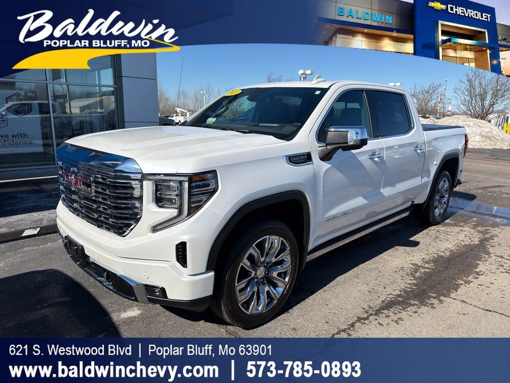 Used 2023 GMC Sierra 1500 Denali w/ Denali Reserve Package AWD/4WD image 1