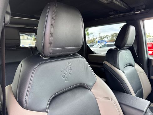 Certified 2022 Ford Bronco Wildtrak image 15