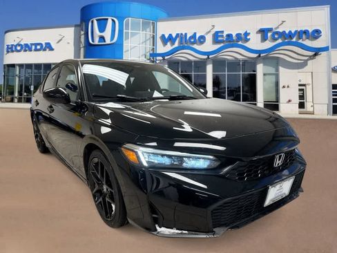 Certified 2025 Honda Civic Sport image 2