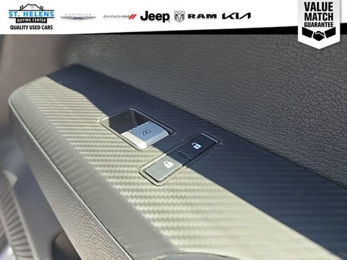 Used 2024 Mitsubishi Outlander SEL AWD/4WD image 27
