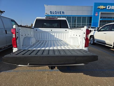 Used 2019 Chevrolet Silverado 1500 Custom w/ Custom Value Package image 32