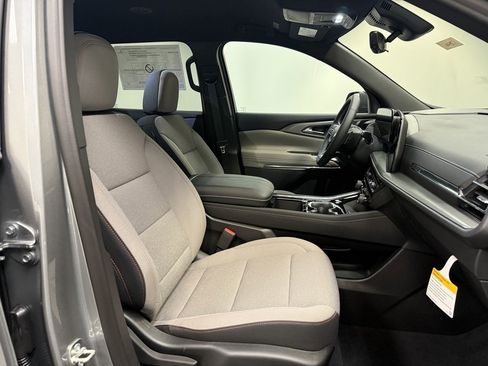 New 2026 Chevrolet Traverse LT w/ Midnight/Sport Edition image 14