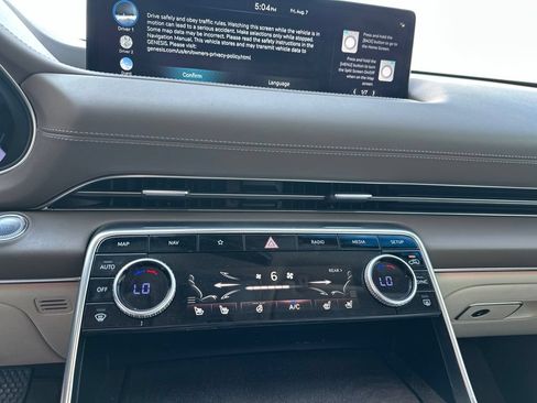 Used 2023 Genesis GV80 2.5T w/ Prestige 20" Package AWD/4WD image 9
