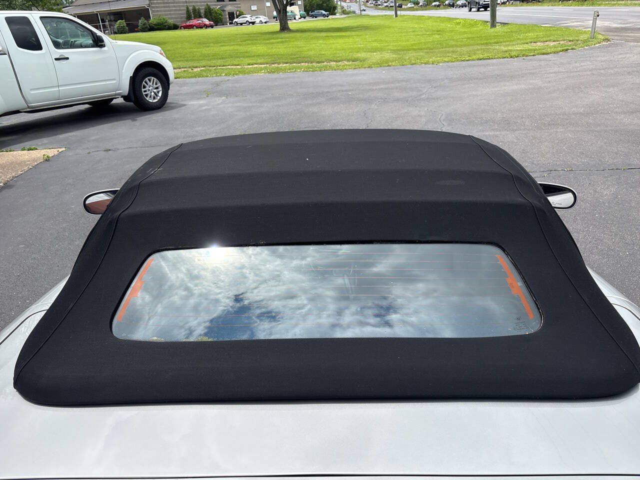 Used 2004 Chevrolet Corvette Convertible w/ Preferred Equipment Group RWD image 11