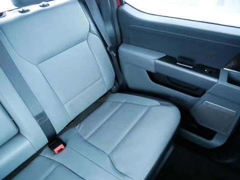 Used 2022 Ford F150 Lariat w/ Equipment Group 502A High image 14