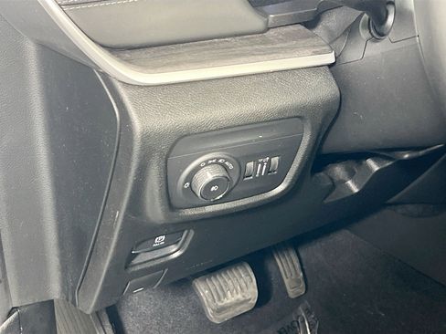 Used 2021 Jeep Grand Cherokee L Limited AWD/4WD image 10