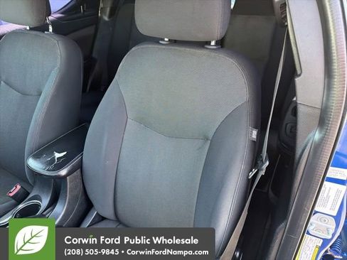 Used 2013 Dodge Avenger SE FWD image 21