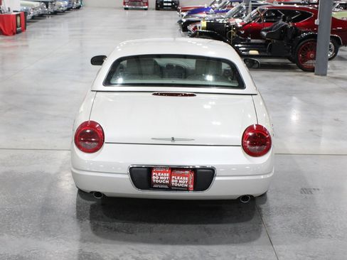 Used 2005 Ford Thunderbird 50th Anniversary RWD image 37
