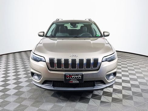 Used 2021 Jeep Cherokee Latitude Lux AWD/4WD image 2
