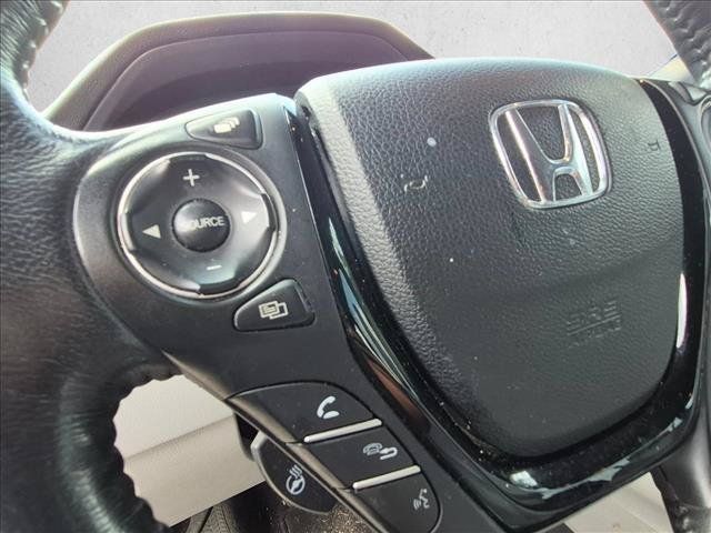 Used 2017 Honda Pilot Elite image 3