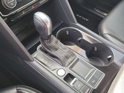 Used 2022 Volkswagen Atlas SE image 15