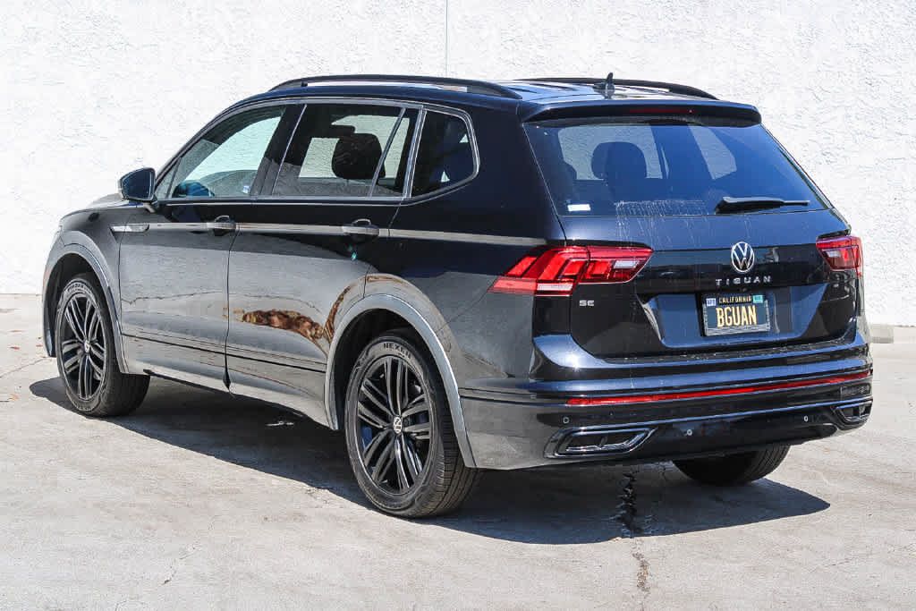 Used 2022 Volkswagen Tiguan SE R-Line FWD image 4