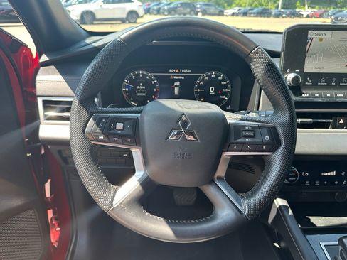 Used 2023 Mitsubishi Outlander SE Black Edition AWD/4WD image 19