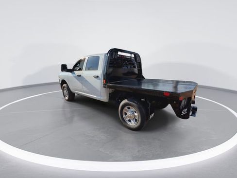 New 2024 RAM 2500 Tradesman w/ Chrome Appearance Group AWD/4WD image 6