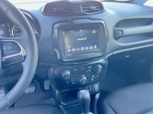 Used 2021 Jeep Renegade Sport w/ Sport Appearance Group FWD image 18