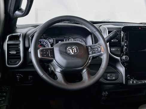 Used 2025 RAM 2500 Big Horn AWD/4WD image 18