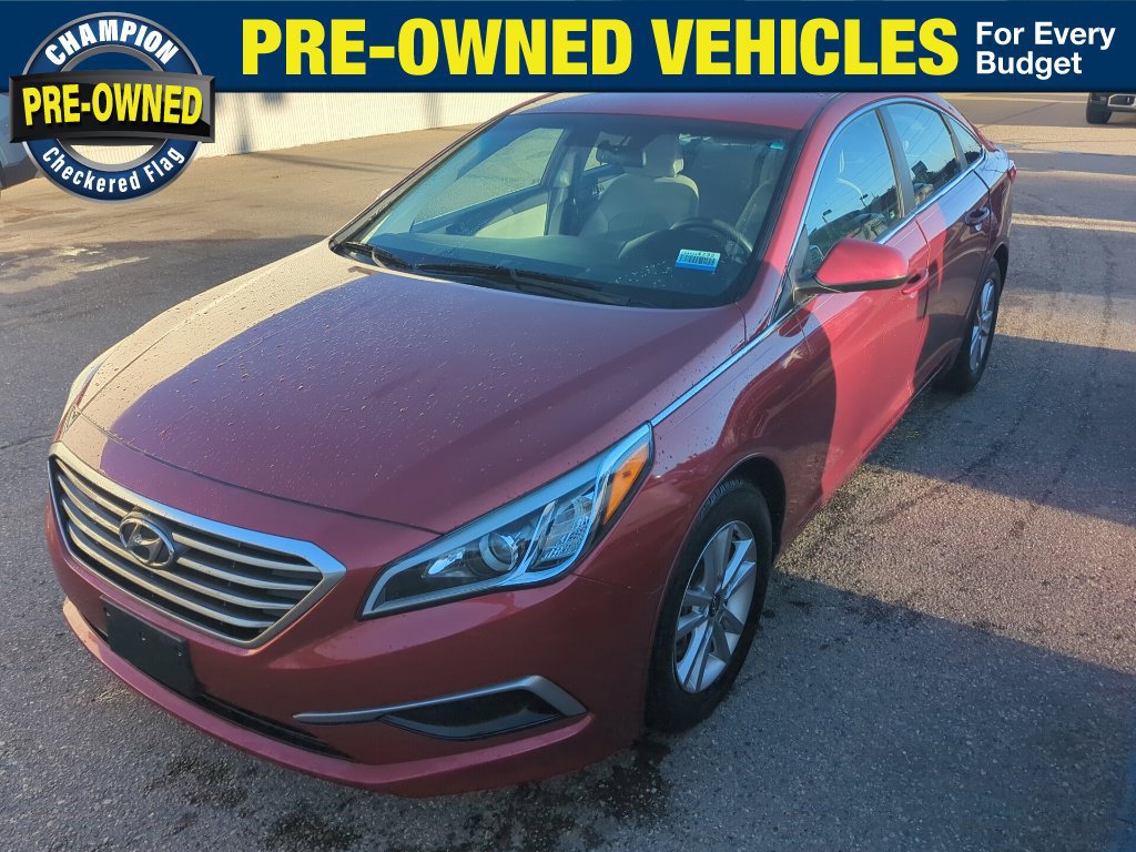 Used 2016 Hyundai Sonata SE FWD image 1