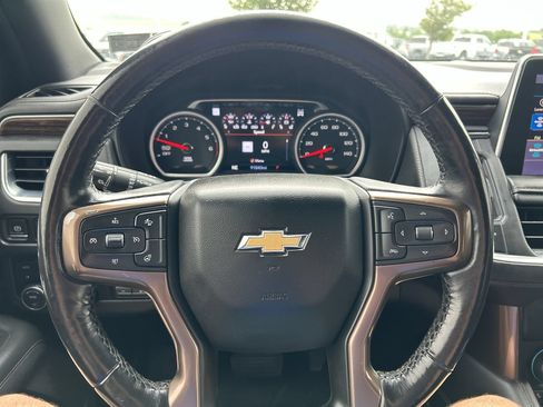 Used 2021 Chevrolet Suburban High Country AWD/4WD image 25