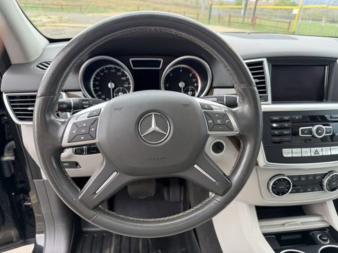Used 2015 Mercedes-Benz ML 250 BlueTEC 4MATIC image 17