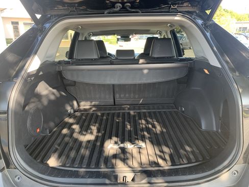 Used 2020 Toyota RAV4 Limited image 34