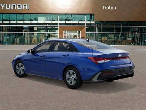 New 2026 Hyundai Elantra SE image 5