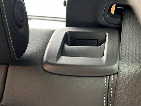 Used 2025 Chevrolet Trax LT w/ LT Convenience Package image 14