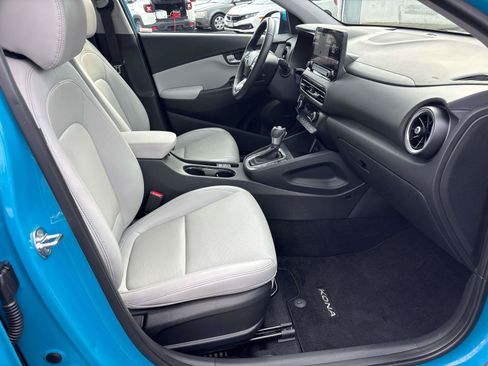 Used 2023 Hyundai Kona Limited w/ Cargo Package AWD/4WD image 16