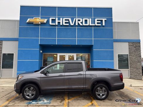 Used 2024 Honda Ridgeline TrailSport image 1