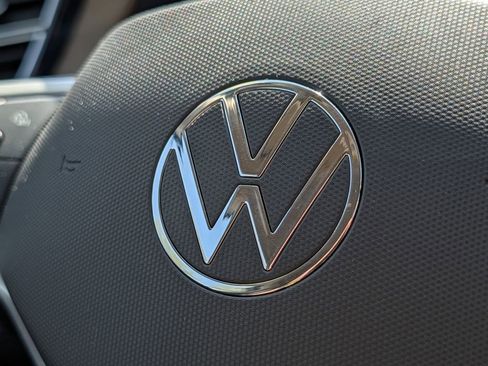 Used 2025 Volkswagen Atlas SE image 49