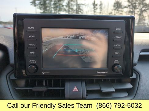 Used 2020 Toyota RAV4 LE image 22
