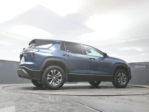 Used 2025 Chevrolet Equinox LT image 24