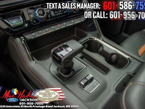 Used 2024 GMC Sierra 1500 AT4 w/ Technology Package AWD/4WD image 21