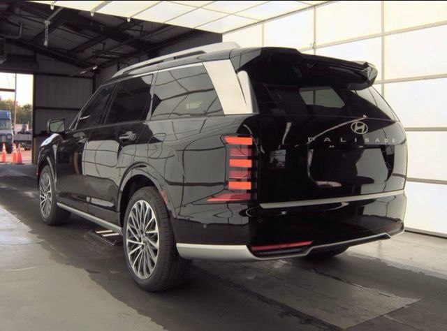 Used 2026 Hyundai Palisade Calligraphy AWD/4WD image 6