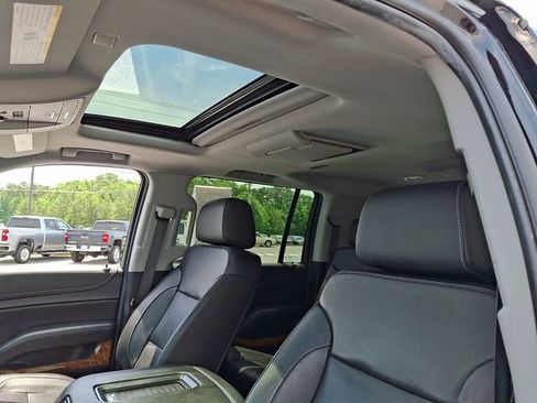 Certified 2019 Chevrolet Suburban Premier AWD/4WD image 15