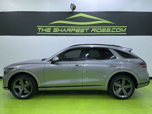 Used 2022 Genesis GV70 3.5T image 6