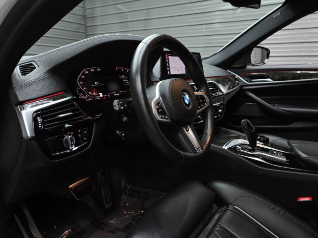 Used 2020 BMW M550i xDrive AWD/4WD image 11
