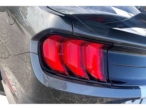 Used 2020 Ford Mustang Shelby GT500 w/ Technology Package RWD image 35