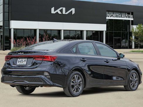 Certified 2023 Kia Forte LXS image 6